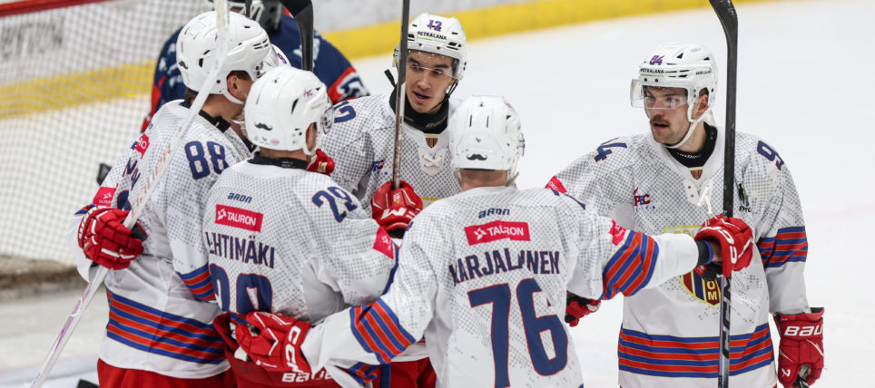 Jedenaście goli. Pierwsza porażka Polonii z torunianami!